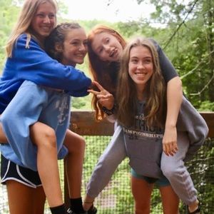 Meet your Posher, Carly